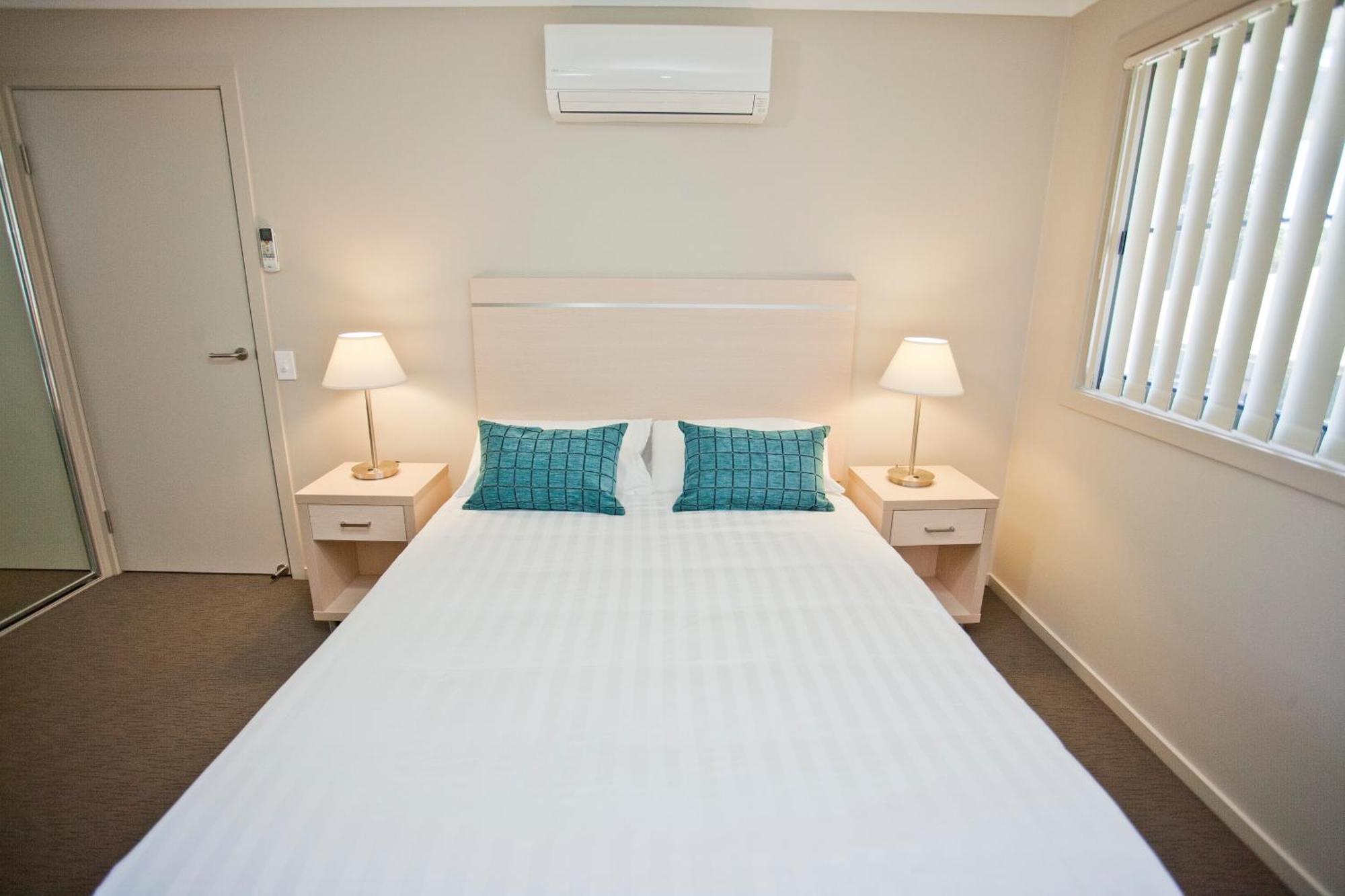 Stonewood Villas Chinchilla Bagian luar foto