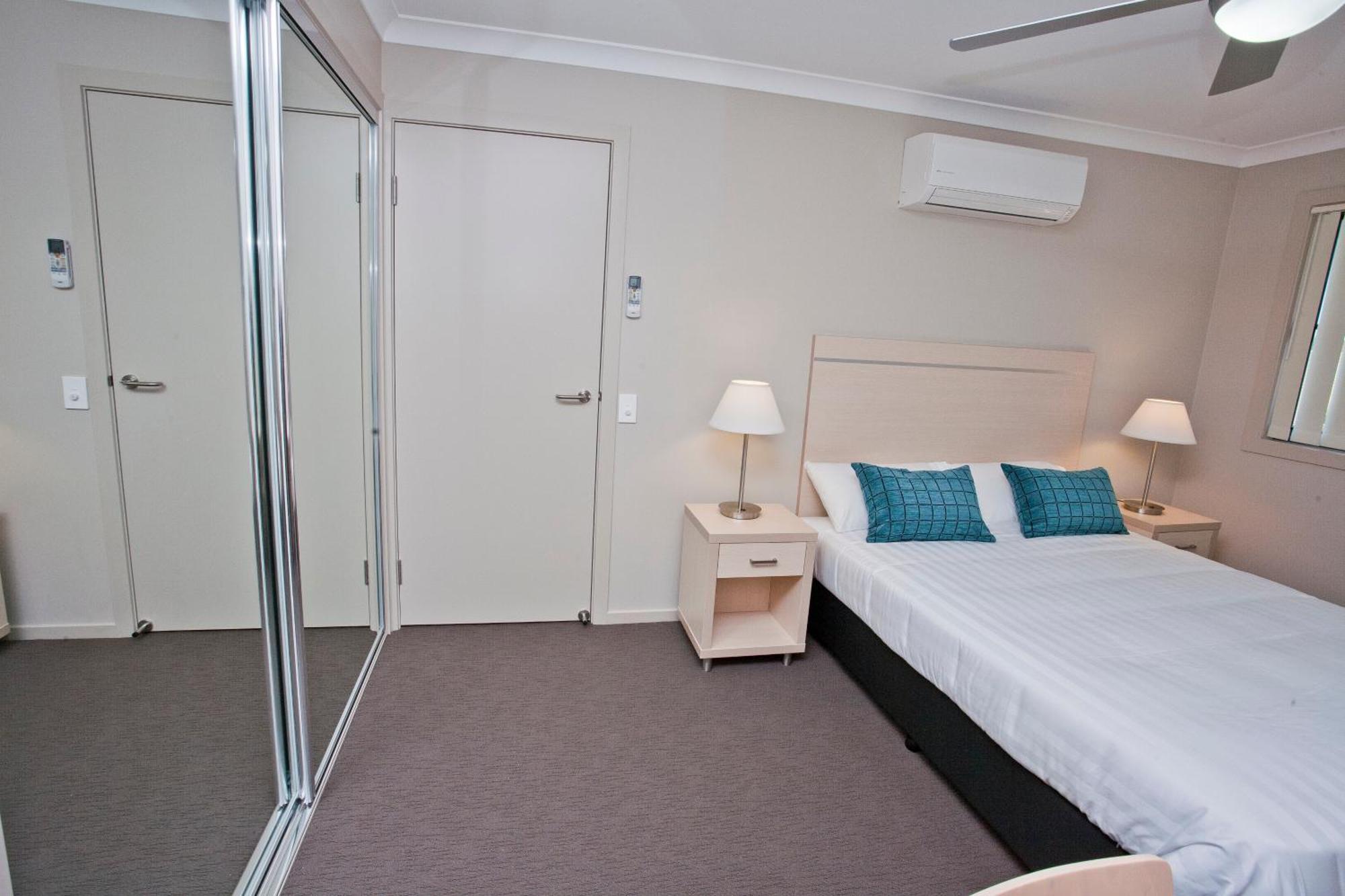 Stonewood Villas Chinchilla Bagian luar foto