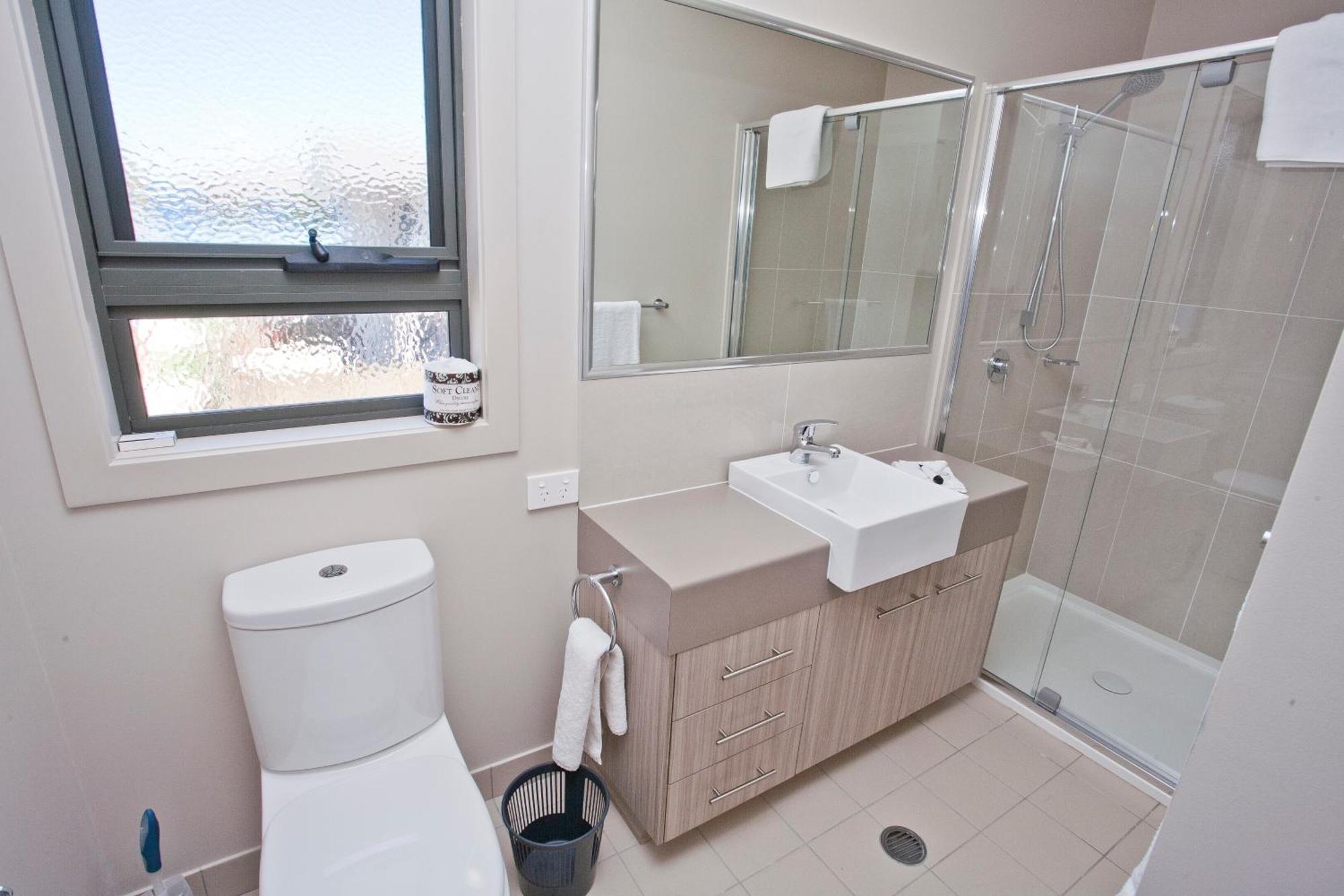 Stonewood Villas Chinchilla Bagian luar foto