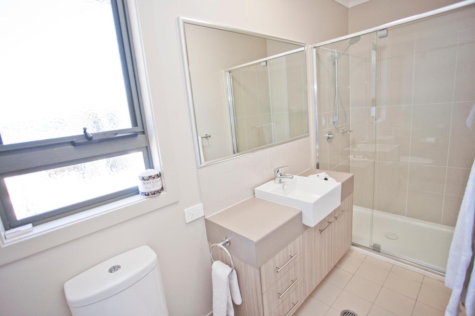 Stonewood Villas Chinchilla Bagian luar foto