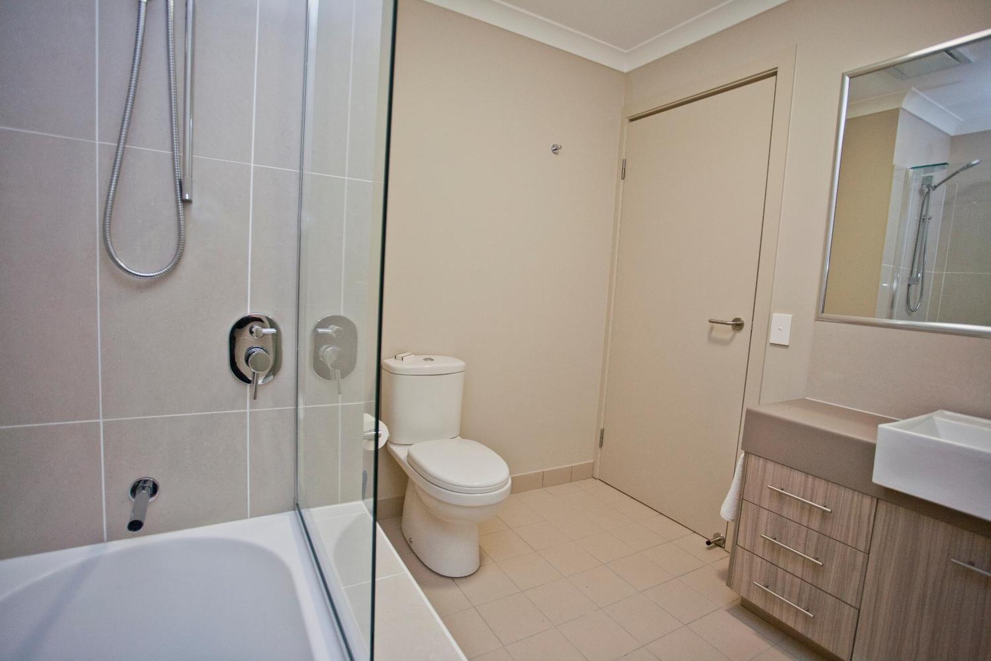 Stonewood Villas Chinchilla Bagian luar foto