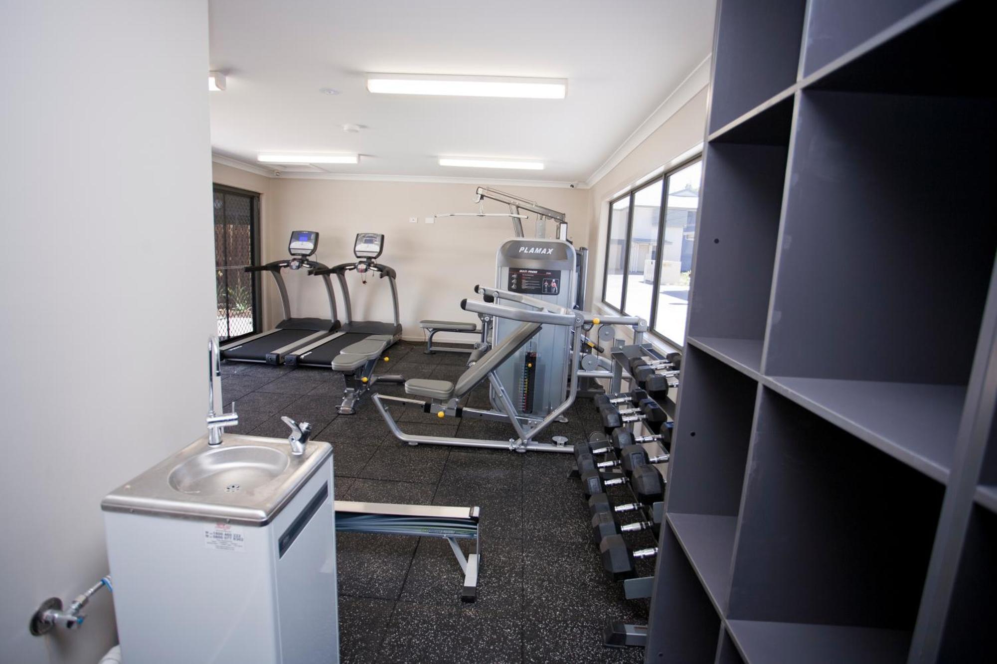 Stonewood Villas Chinchilla Bagian luar foto