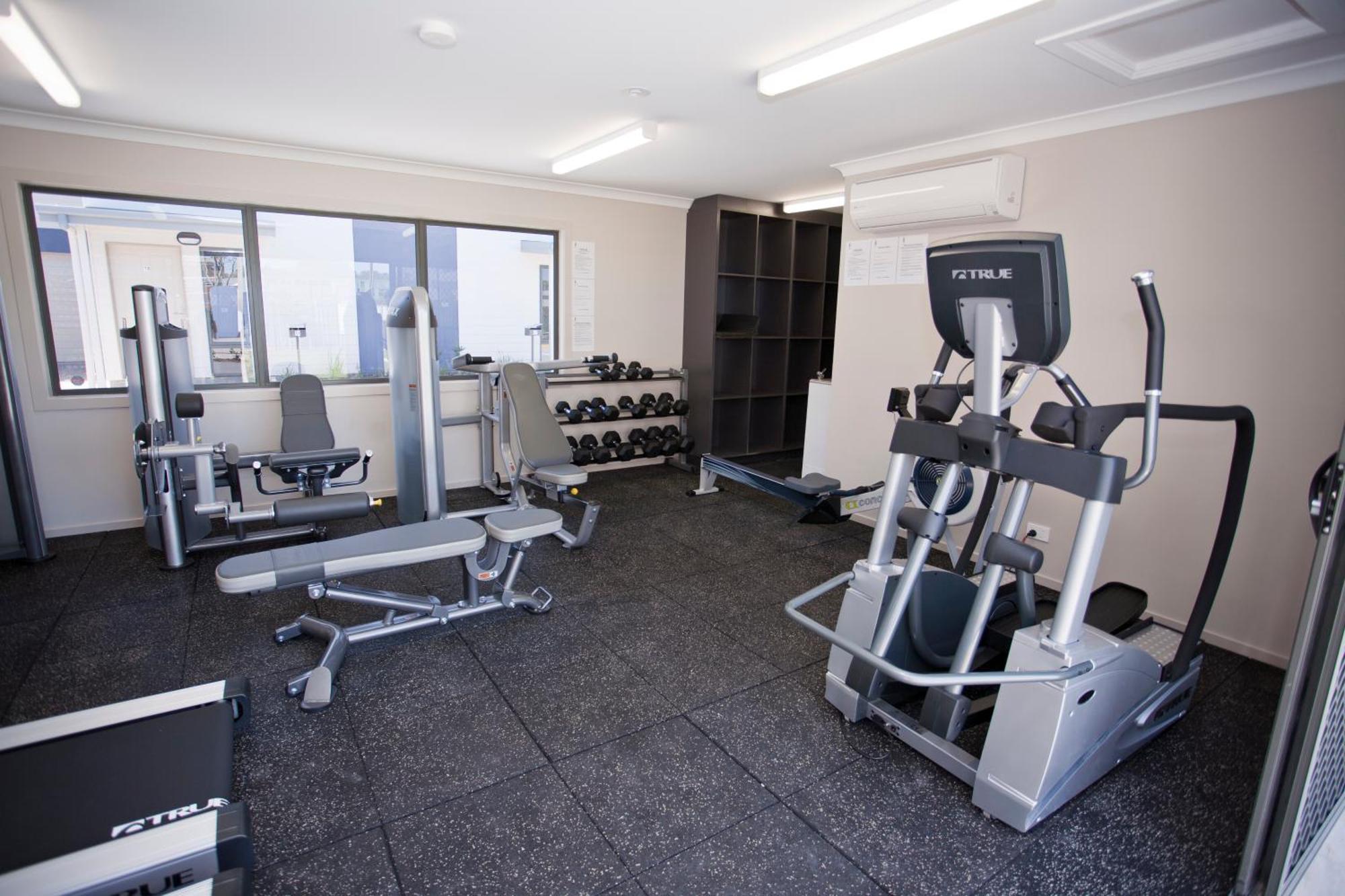 Stonewood Villas Chinchilla Bagian luar foto